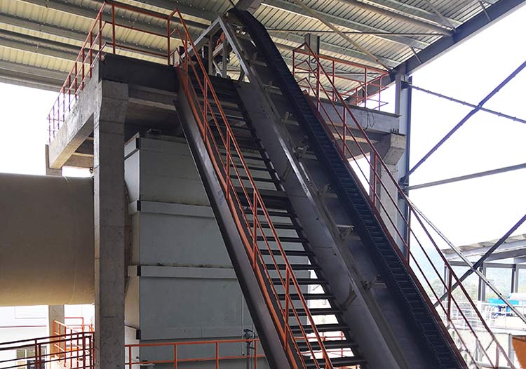 Inclined Belt Conveyor