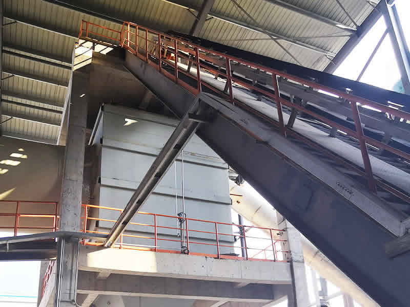 Inclined Belt Conveyor